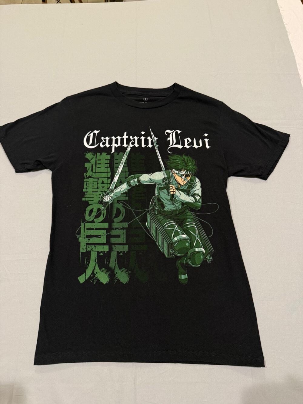 Attack on Titan Captain Levi Final Season Graphic T Shirt Men’s Small Black Anim